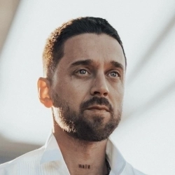 Исполнитель: АСАФАТОV