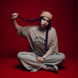 Исполнитель: badactress