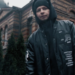 Исполнитель: Білий Бо