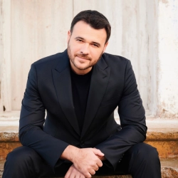 Исполнитель: Emin