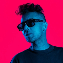 Исполнитель: Fly Project