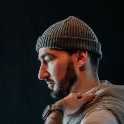 Исполнитель: Хонест