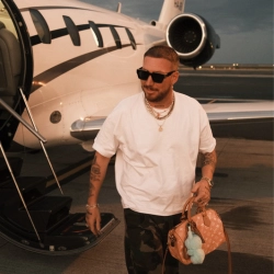 Исполнитель: HUGEL