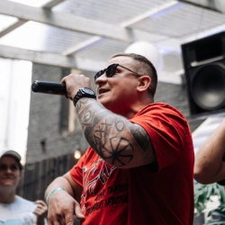 Исполнитель: Хворий