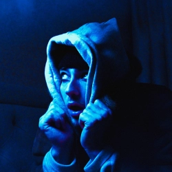 Исполнитель: Копюшон Ноу Мо