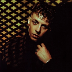 Исполнитель: Markul