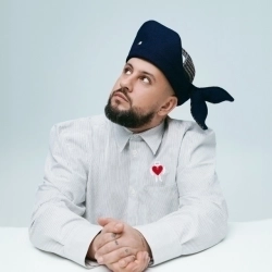 Исполнитель: Монатік