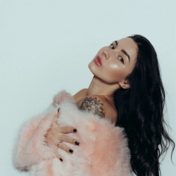 Исполнитель: Настя Борщ