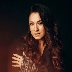 Исполнитель: Наталка Карпа