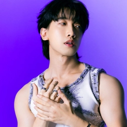 Исполнитель: Степ