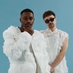 Исполнитель: Творчі