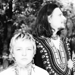 QheaD & Vakyolia - Вільна пісня